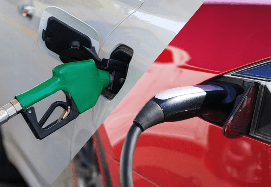 Photo présentant un véhicule thermique et un véhicule électrique par Altéa Automation